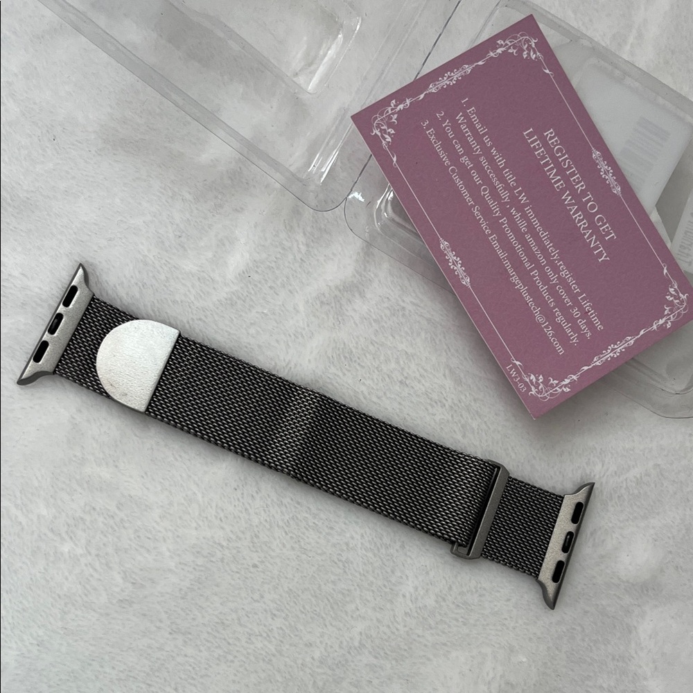 NWT Silver Mesh Apple Watch Band